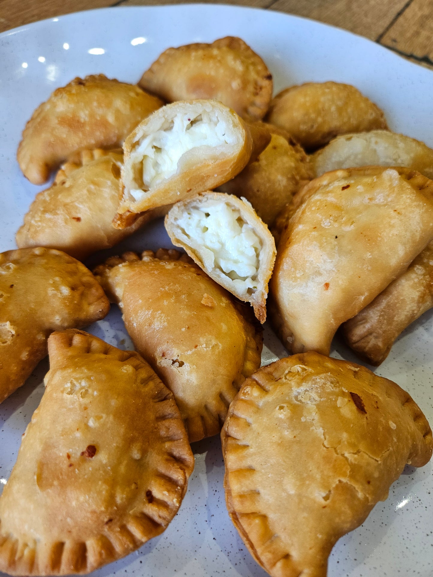 Sambousik Cheese